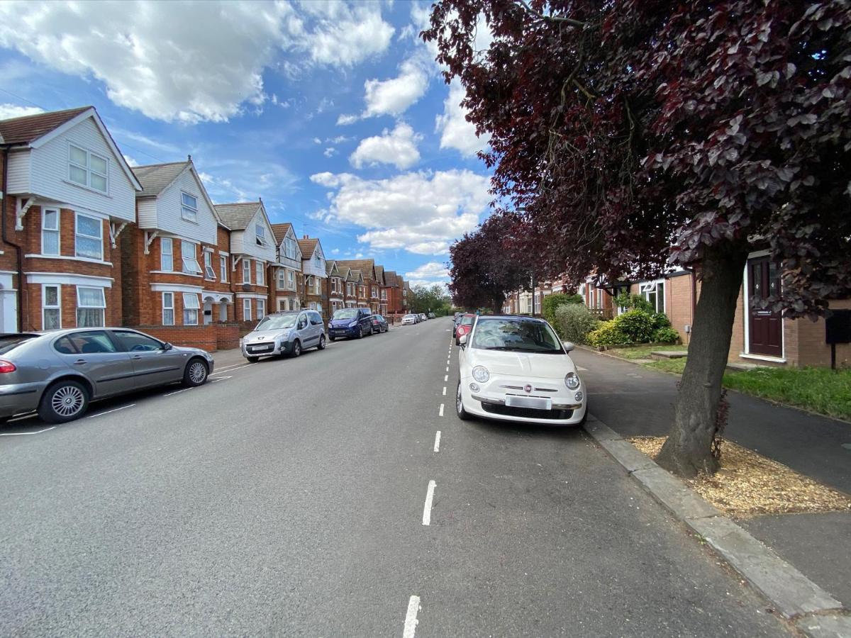 2 Bedroom Private House Near Bedford Town And Train Station Luaran gambar